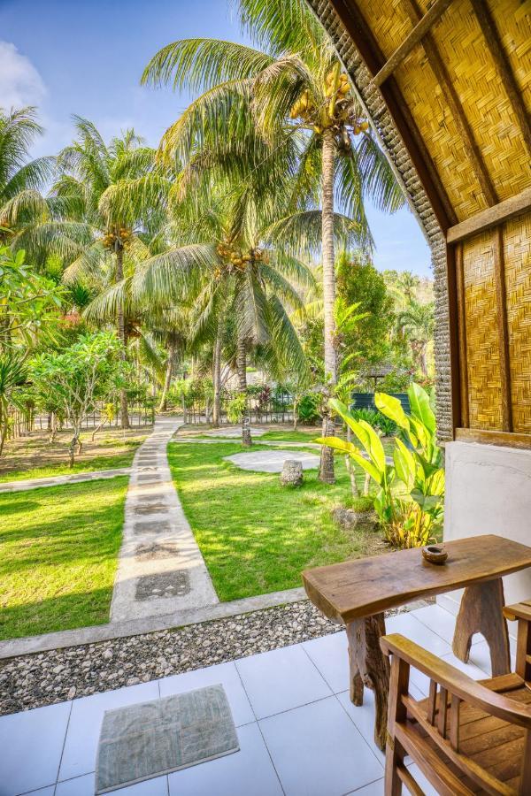 Ananta Bungalow Toyapakeh Exterior foto